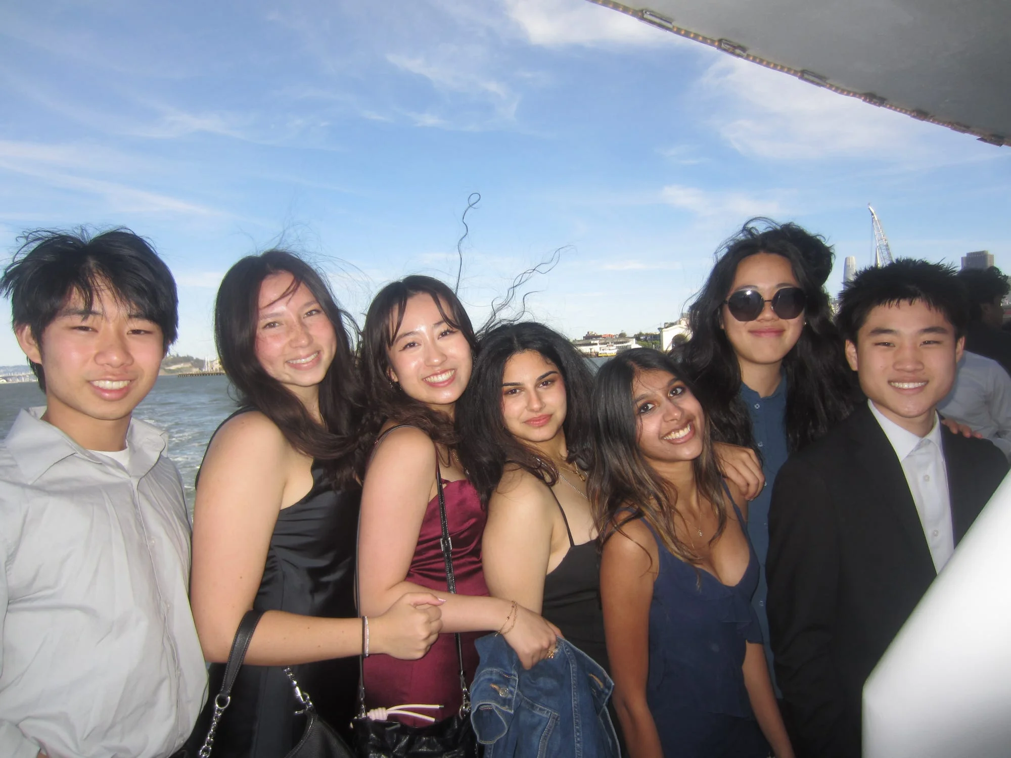 Socials photo 3